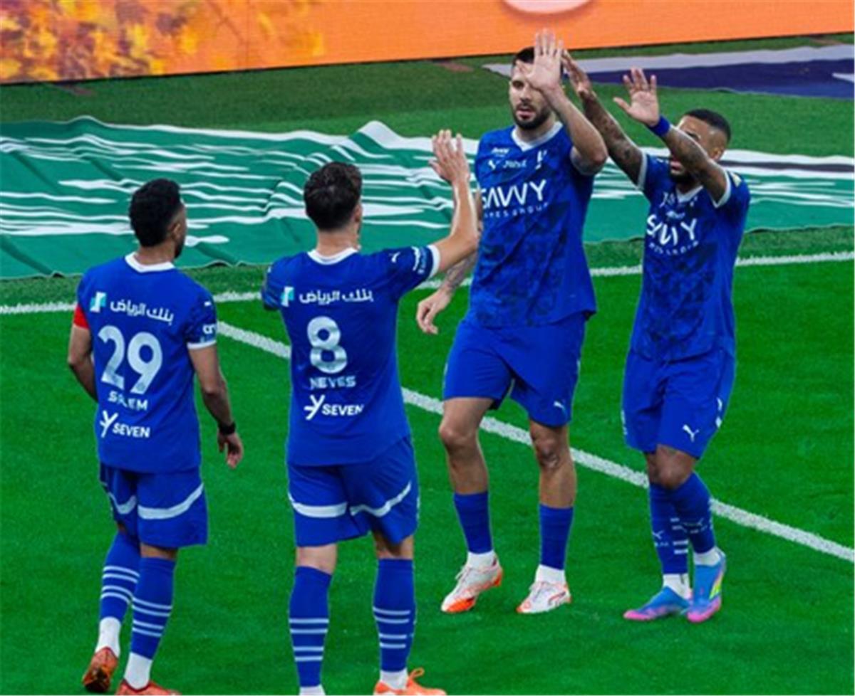 الحلم نيوز : فيديو | الهلال يفوز برباعية على العروبة ويواصل منافسته للاتحاد في الدوري السعودي