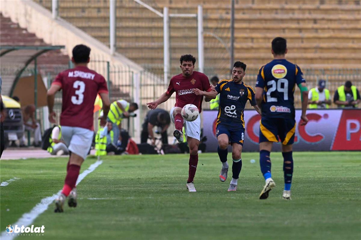 نيوز برو : فيديو | أشرف بن شرقي يسجل هدف الأهلي الأول أمام سيراميكا كليوباترا