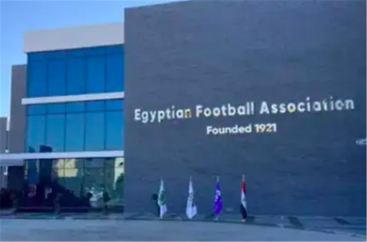 في الكورة : اتحاد الكرة لـ بطولات: كل السيناريوهات مطروحة في اجتماع الثلاثاء.. ودراسة مشاركة فريق سوداني في الدوري