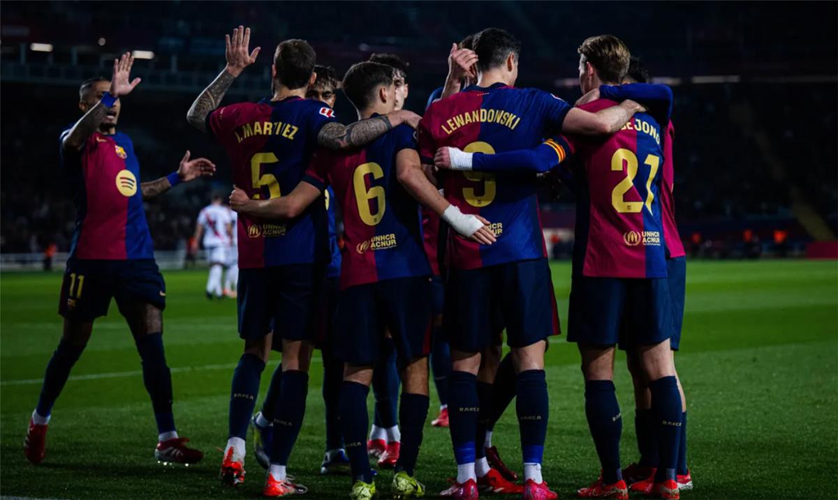 نيوز برو : أولوية في الصيف.. جوارديولا يضع عينه على لاعب برشلونة