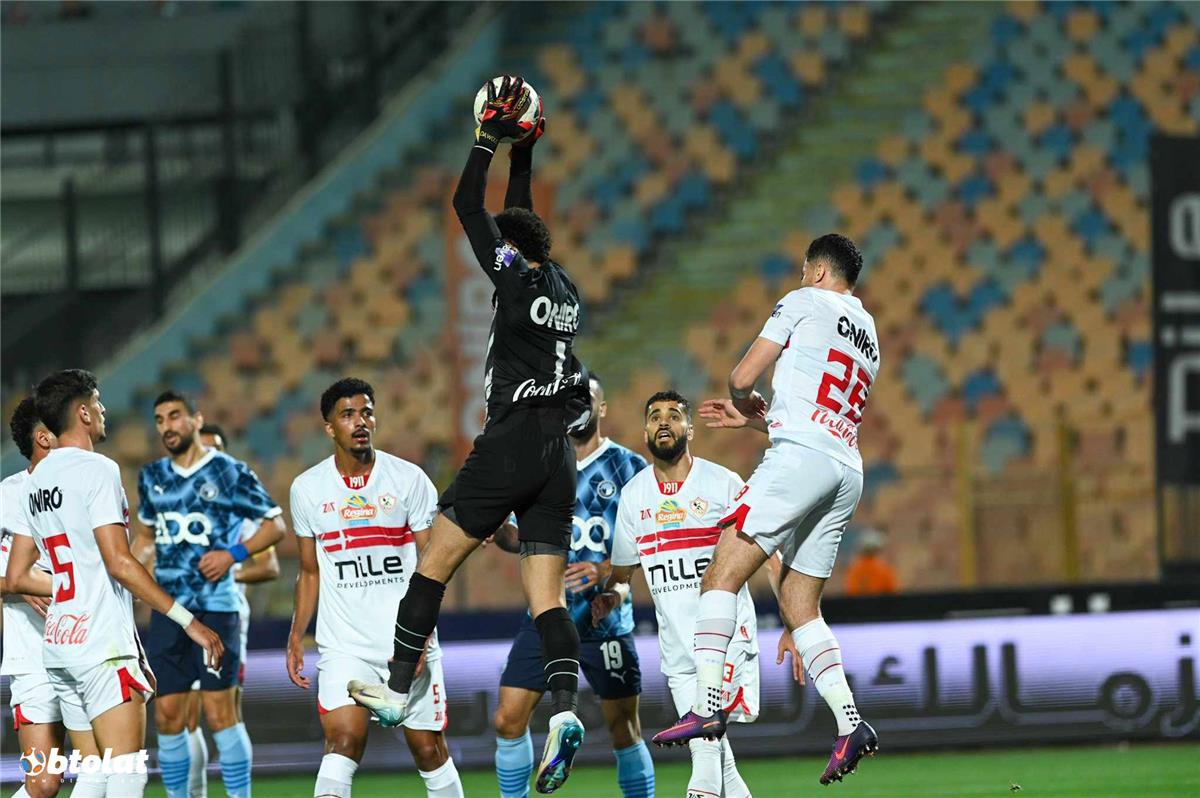 الحلم نيوز : حمادة عبد اللطيف ينتقد لاعبي الزمالك بعد الهزيمة أمام بيراميدز.. ويصرح: الفريق عشوائي وبلا روح