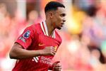 صدام بين ليفربول وريال مدريد بسبب أرنولد 