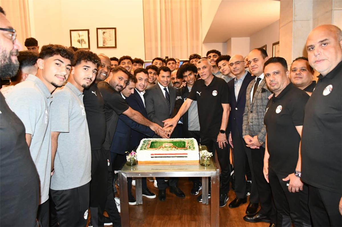 نيوز برو : أشرف صبحي يدعم منتخب مصر للشباب قبل مواجهة المغرب في كأس أمم إفريقيا