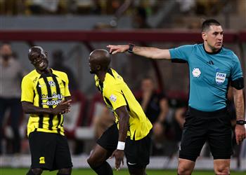 الاتحاد يفوز على الرائد بثلاثية ويتوج بطلا لـ دوري روشن السعودي