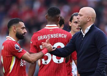 سلوت يعترف محمد صلاح سبب معاناة لاعب ليفربول هذا الموسم