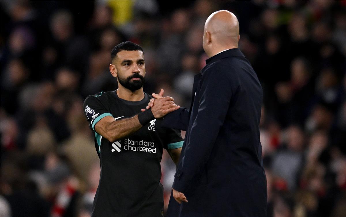 الحلم نيوز : محمد صلاح يكشف حواره الصادم الأول مع سلوت ويصرّح: أخبرني بشيء كنت أحتاجه