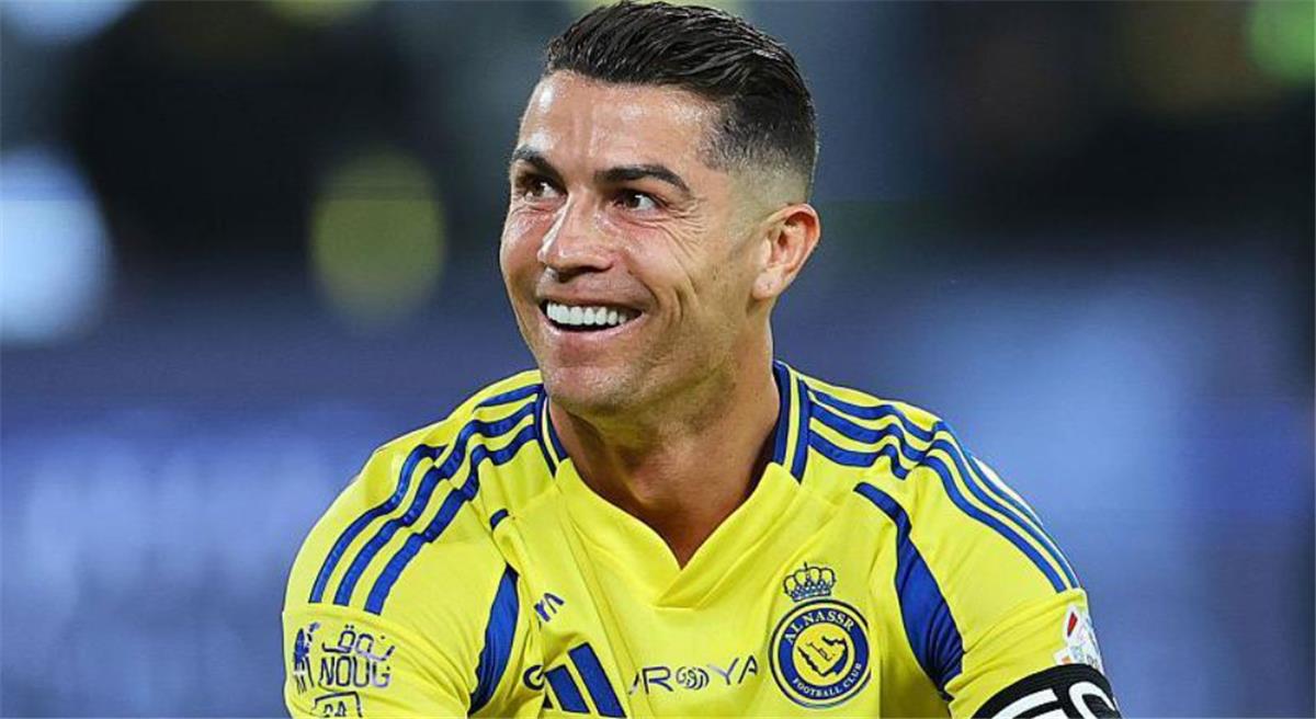 الحلم نيوز : عرض مُغر لـ كريستيانو رونالدو للمشاركة في كأس العالم للأندية