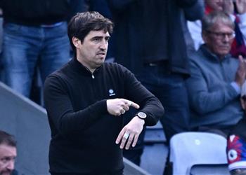 مدرب بورنموث لم نرغب في رحيل هويسن إلى ريال مدريد وعلينا الاستعداد للمعاناة أمام مانشستر سيتي