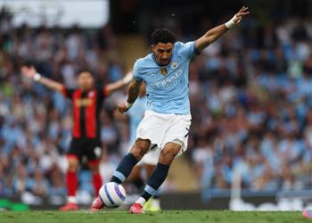 فيديو ماذا قدم عمر مرموش في مباراة مانشستر سيتي وبورنموث بـ الدوري الإنجليزي