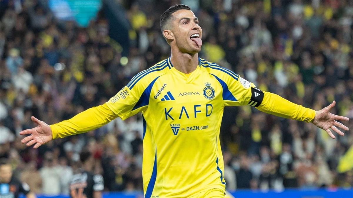 نيوز برو : ماركا تفجر مفاجأة: نادٍ عربي إفريقي يسعى لضم رونالدو من النصر