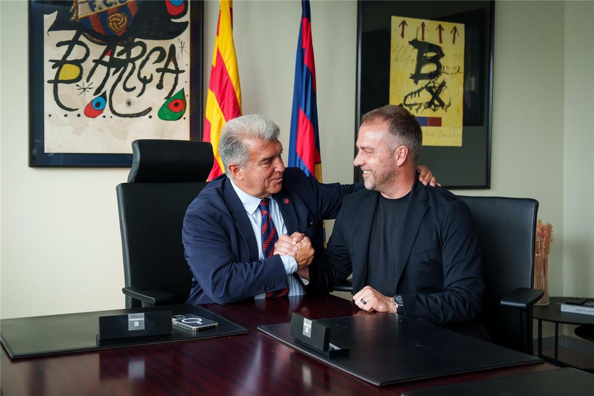 الحلم نيوز : أول تعليق من فليك بعد تجديد عقده مع برشلونة