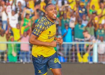 يانج أفريكانز ي علق عبر بطولات على اهتمام الزمالك بضم كليمينت مزيزي في الصيف