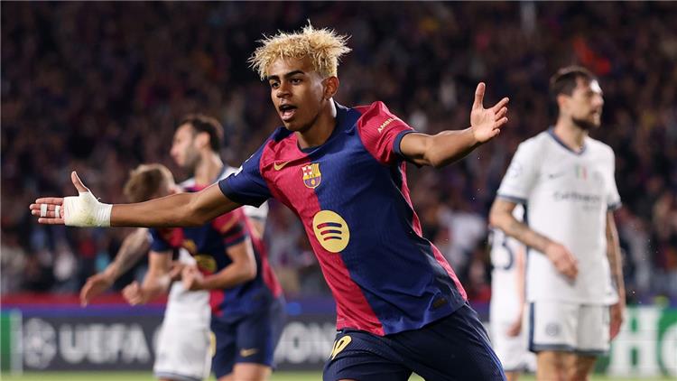 يامال لاعب برشلونة