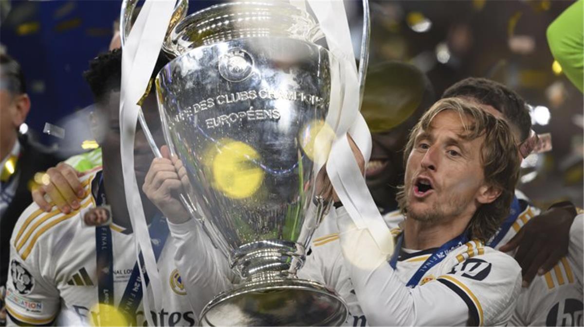 رسميًا | "سأظل مشجعًا للأبد".. لوكا مودريتش يعلن رحيله عن ريال مدريد