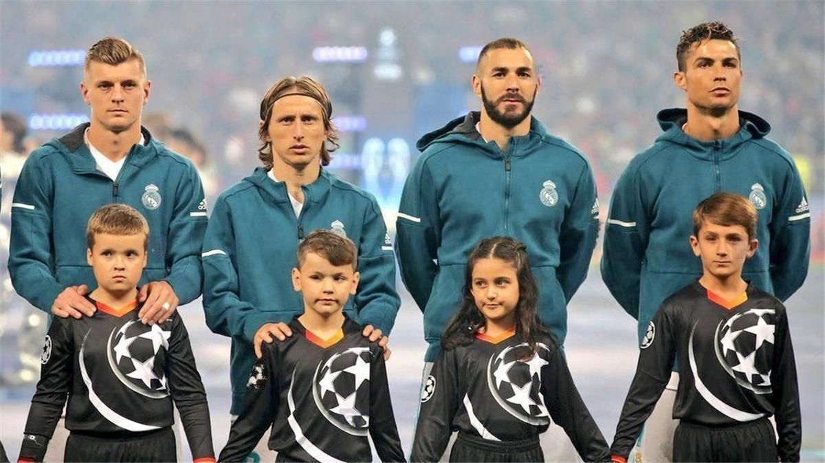الحلم نيوز : رونالدو وبنزيما وكروس.. رسائل وداع مؤثرة لـ لوكا مودريتش بعد رحيله عن ريال مدريد