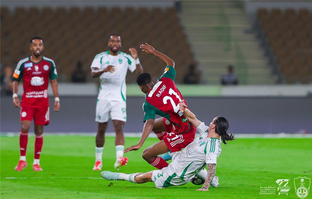 في الكورة : الاتفاق يصعق الأهلي بثلاثية في الدوري السعودي
