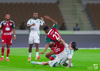 الاتفاق يصعق الأهلي بثلاثية في الدوري السعودي