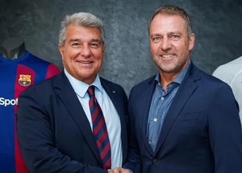موندو برشلونة يبدأ التفكير في مستقبل الحراسة واسم جديد على الرادار