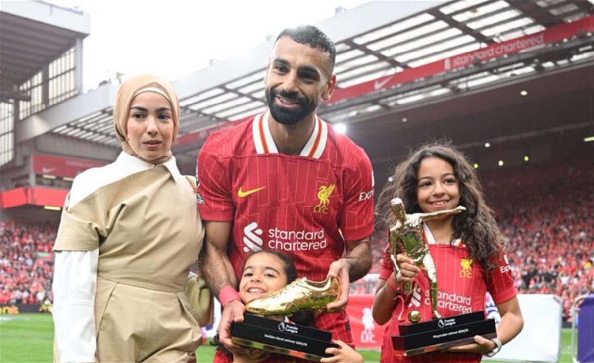 نيوز برو : محمد صلاح: قدمت أفضل موسم لي مع ليفربول.. ونسير على الطريق الصحيح بصفقات جديدة