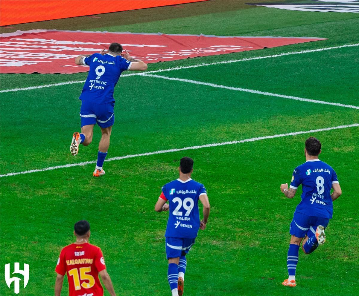 في الكورة : الهلال يفوز على القادسية بثنائية نظيفة ويحتل وصافة الدوري السعودي