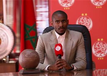 خاص الزمالك يوضح حقيقة الاستقرار على موكوينا لتدريب الفريق