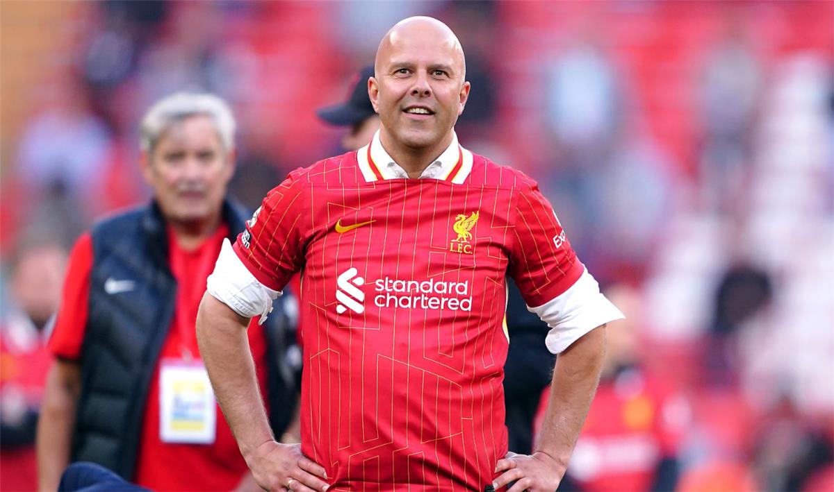 صفقة ليفربول الجديدة تصل إلى إنجلترا تمهيدًا لحسم التعاقد