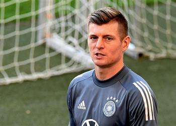 توني كروس يعترف لم أصدق ما فعله فيرتز من أجل ليفربول