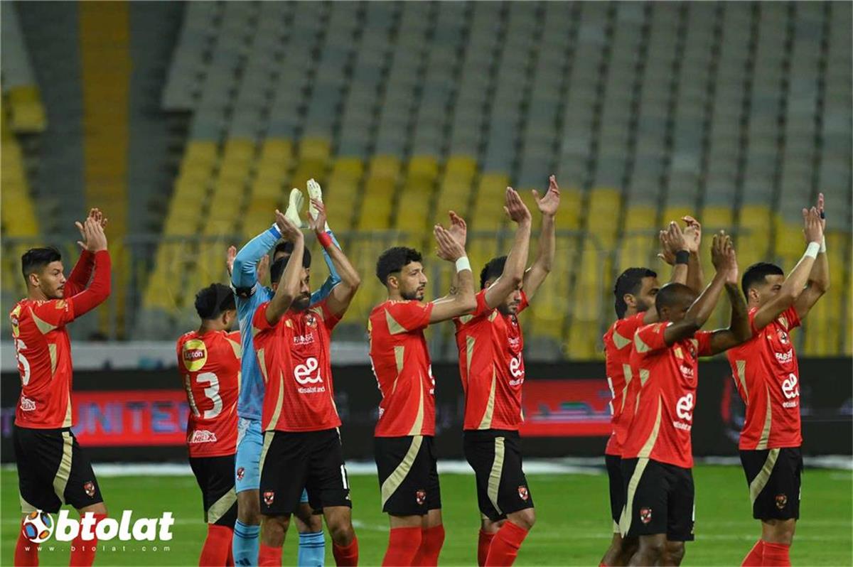 الحلم نيوز : لاعب الأهلي يودع الجماهير: أحبكم من قلبي