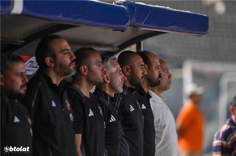 الجهاز الفني للاهلي بقيادة عماد النحاس