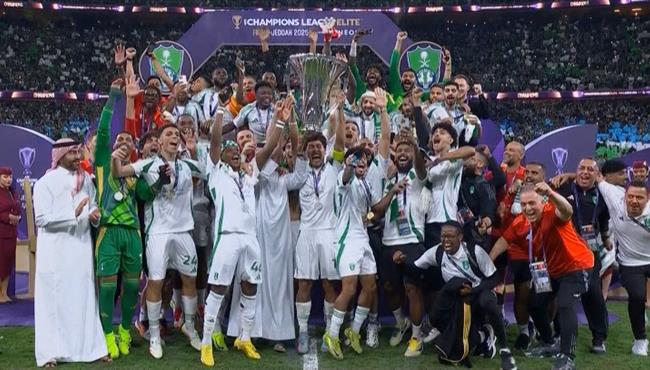 مراسم تتويج الاهلي بطلا لـ دوري ابطال اسيا