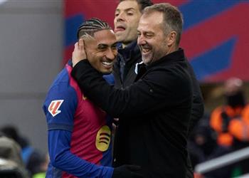 مسيرتي الكروية تغيرت بسببها رافينيا يوضح سر تألقه مع برشلونة تحت قيادة فليك