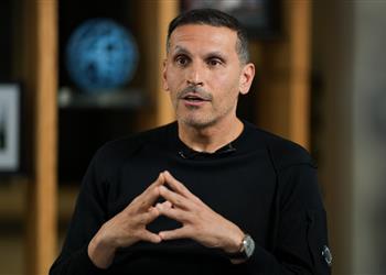 رئيس مانشستر سيتي يرفع راية التحدي أمام الكبار نسعى للفوز بكأس العالم للأندية