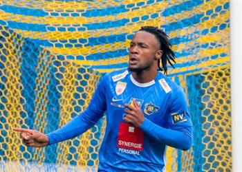 سجل 23 هدف ا في 26 مباراة سانت بولتن يكشف لـ بطولات حقيقة مفاوضات الأهلي لضم كلودي مبويي