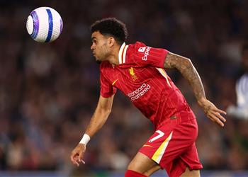 بعد اهتمام برشلونة والنصر لويس دياز يعلق بشكل غير مباشر على مستقبله مع ليفربول