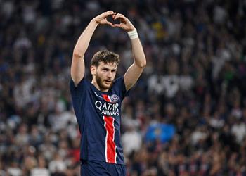 فيديو الضربة القاضية كفاراتسخيليا يسجل هدف باريس سان جيرمان الرابع أمام إنتر ميلان