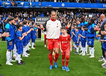 فيديو ممر شرفي من تشيلسي لـ ليفربول بعد التتويج بلقب الدوري الإنجليزي