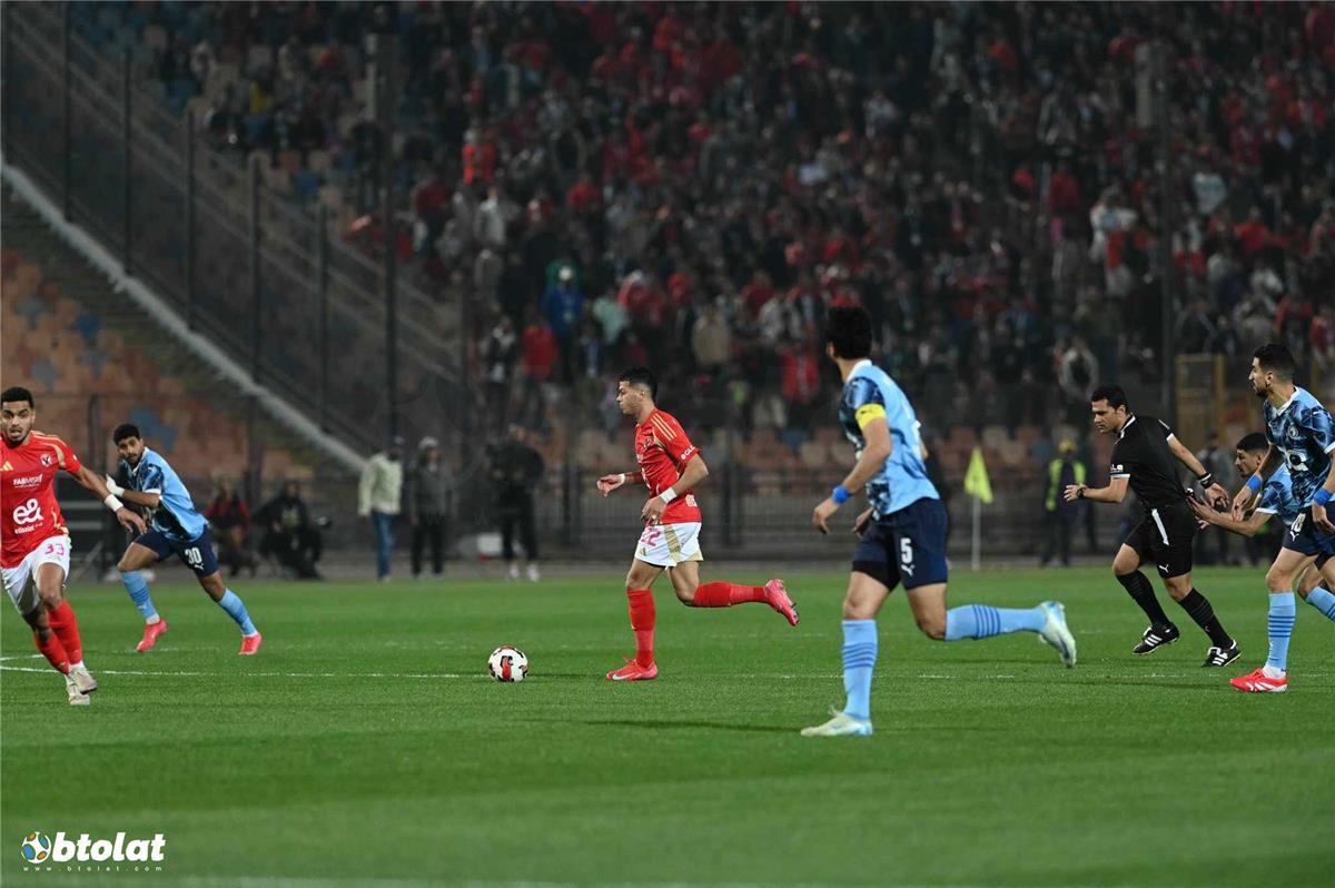 نيوز برو : المباريات المتبقية لـ الأهلي وبيراميدز في الدوري المصري 2024-2025