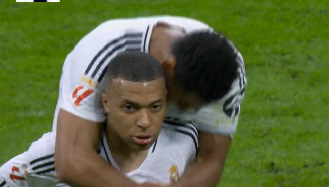 هدف مبابي الاول الرائع في مرمي سيلتا فيجو بعد تصدي مذهل من كورتوا