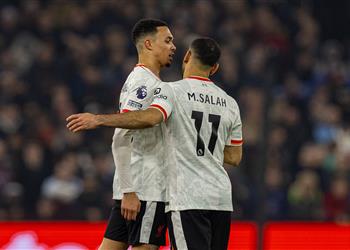 ردود أفعال جماهير ليفربول على إعلان رحيل أرنولد الخائن لم يتعلم شيئ ا من محمد صلاح