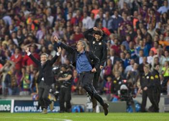 قبل صدام برشلونة وإنتر مورينيو يستعيد ذكرى ليلة الرشاشات شعور لن يفهمه سوانا