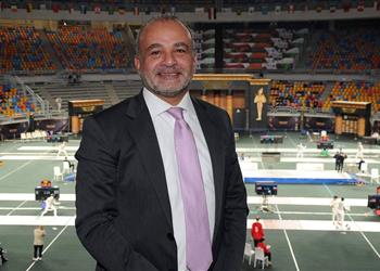 توماس باخ يهنئ عبد المنعم الحسيني على رئاسة الاتحاد الدولي للسلاح