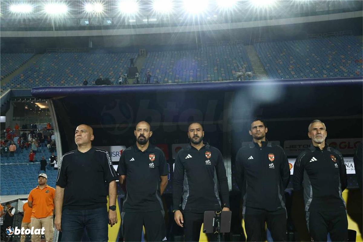 العالمي : محسن صالح: لاعب الأهلي 