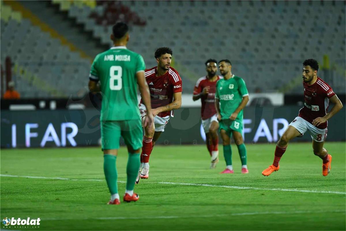 العالمي : الأهلي يصطدم بـ المصري في مواجهة مثيرة لملاحقة بيراميدز على صدارة الدوري