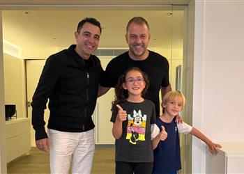 حتى لا يصاب بالجنون تشافي يكشف عن نصيحته لـ هانز فليك قبل تدريب برشلونة