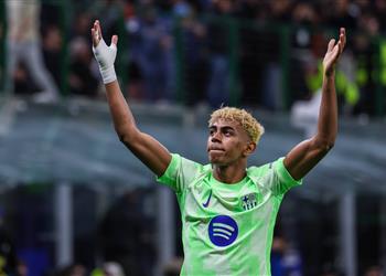 لامين يامال يقود الهجوم التشكيل المثالي لدور نصف نهائي دوري أبطال أوروبا