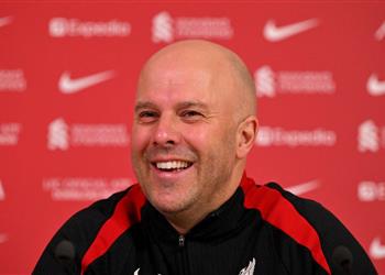 سلوت مباراة آرسنال ستكون حماسية ولاعب ليفربول لا يشبه لامين يامال