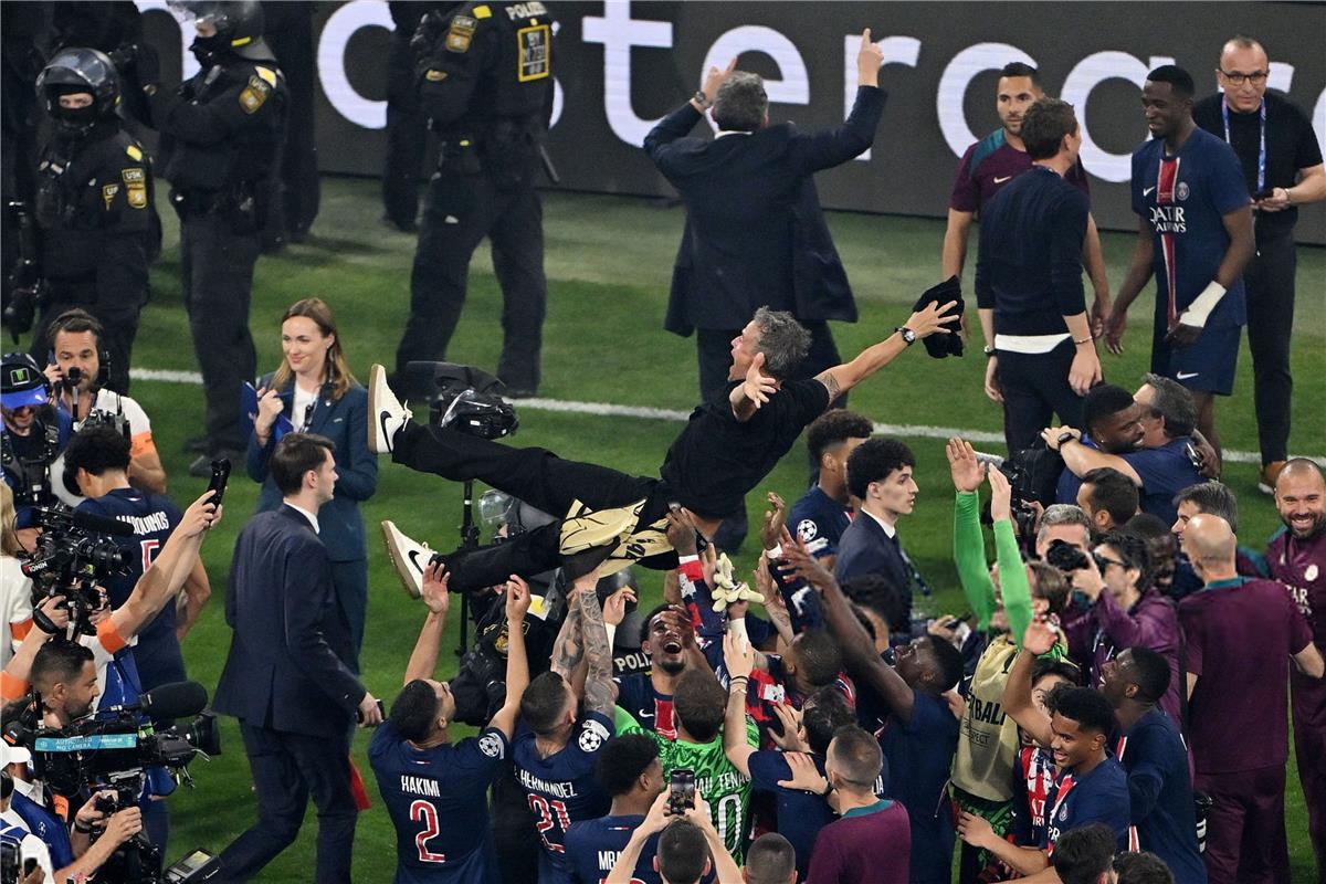 الحلم نيوز : رد فعل مبابي بعد تتويج باريس سان جيرمان بلقب دوري أبطال أوروبا