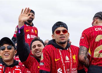 زوجة لويس دياز تثير ضجة كبرى لدى جماهير ليفربول