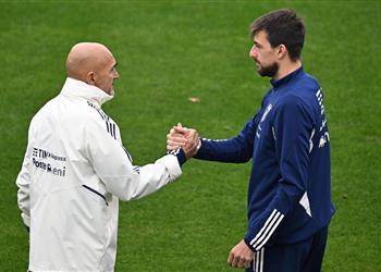 أتشيربي يهاجم سباليتي بعد رفضه الانضمام إلى معسكر إيطاليا أطالب بالاحترام