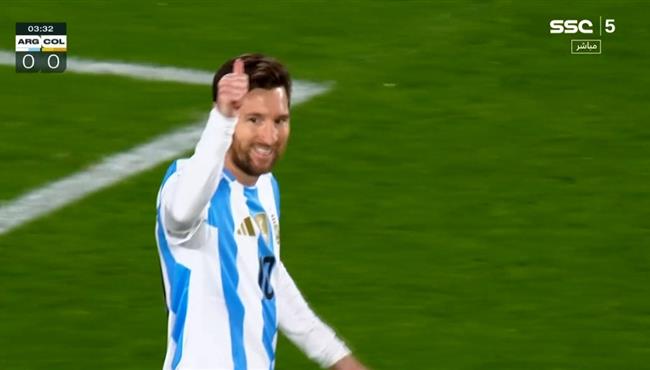 ميسي كاد ان يسجل هدف عالمي في مرمي كولومبيا بتصفيات كأس العالم